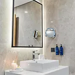 Radisson Blu & Rezort 5*