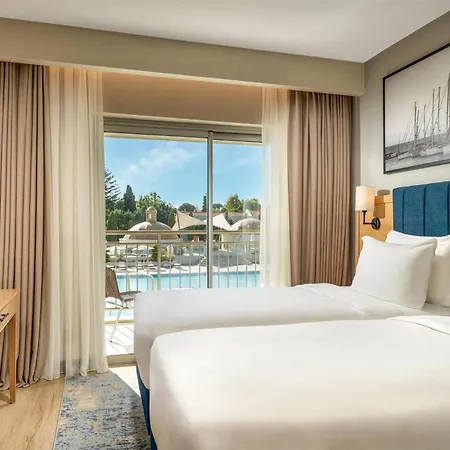 Üdülőközpont Radisson Blu &