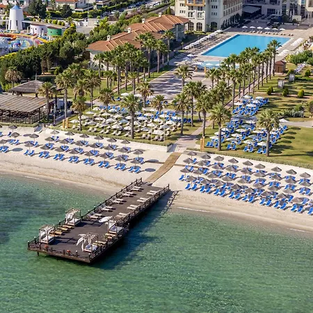 라디슨 블루 앤드 스파 체스메