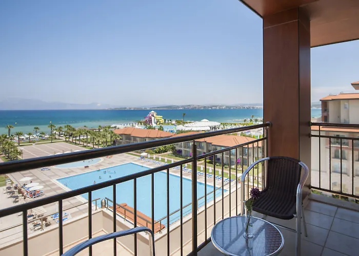 Radisson Blu & 5* Çeşme