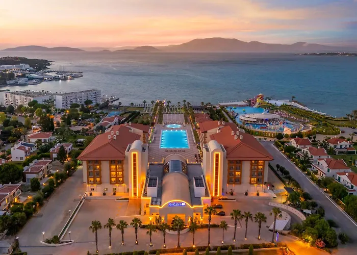 Radisson Blu & 5* Çeşme