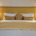 אתר נופש Radisson Blu &