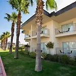 Radisson Blu & אתר נופש