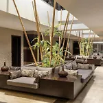 Radisson Blu & 5*