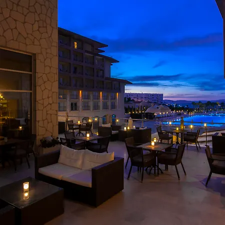 ラディソン ブルー ＆ スパ チェシメ 5* Çeşme