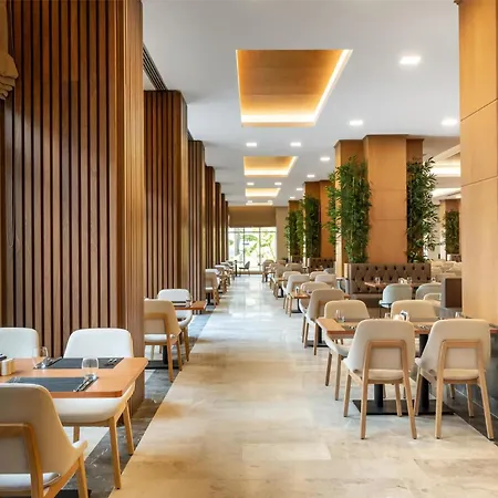 Rezort Radisson Blu & Çeşme