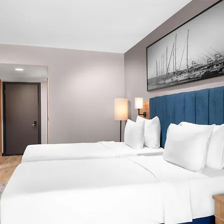 Radisson Blu & 5* Çeşme