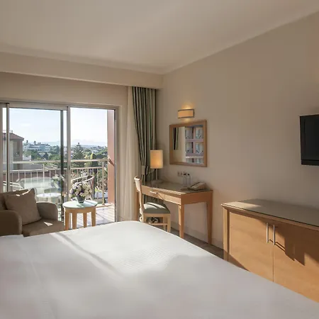Radisson Blu & Rezort 5*