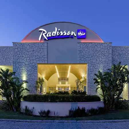 Radisson Blu & 5* Çeşme