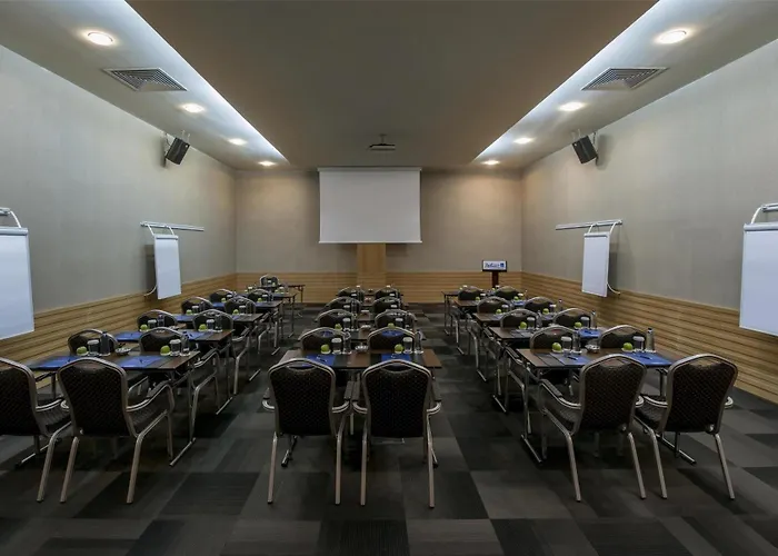 Radisson Blu &